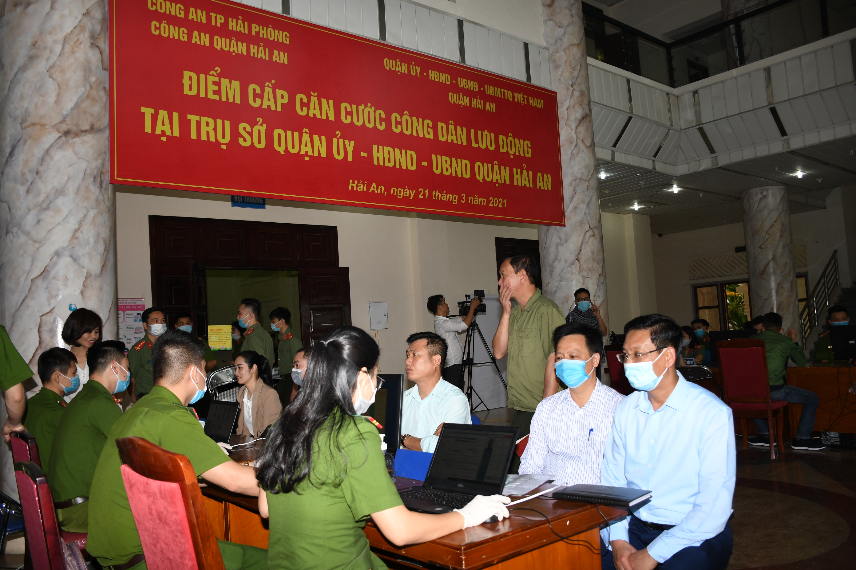 Công an quận Hải An làm sạch 100% dữ liệu dân cư